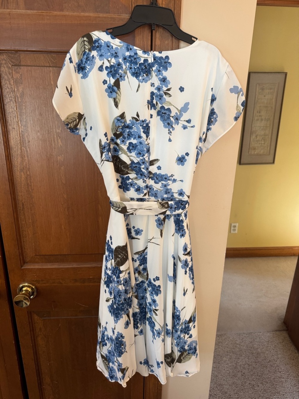 Lulu's White Floral Wrap Midi Dress with Blue Florals - size XL - Picture 3 of 3